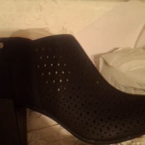 Elegant Black Women's Shoes
